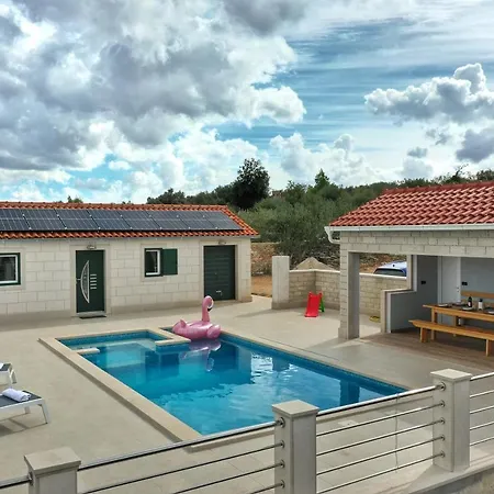 Vila Longo